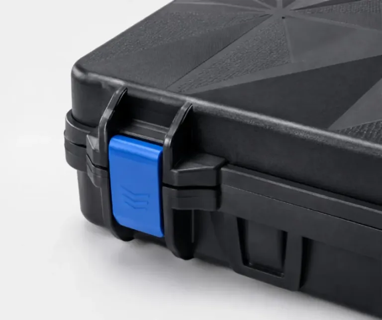 Close-up of the PEP CASE dual blue locking latches